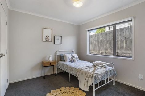 Photo of property in 67a Beach Haven Road, Beach Haven, Auckland, 0626