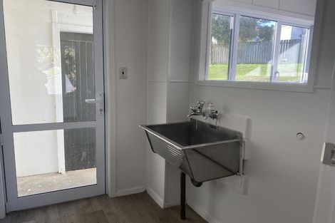 Photo of property in 1a-b Devon Place, Cannons Creek, Porirua, 5024