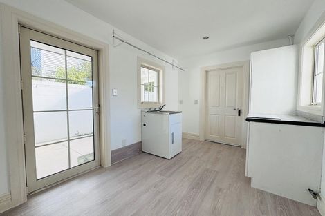 Photo of property in 12 Snowdon Road, Fendalton, Christchurch, 8052