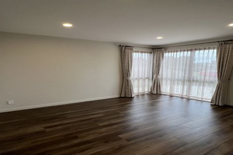 Photo of property in 10 Fjord Way, Karaka, Papakura, 2113