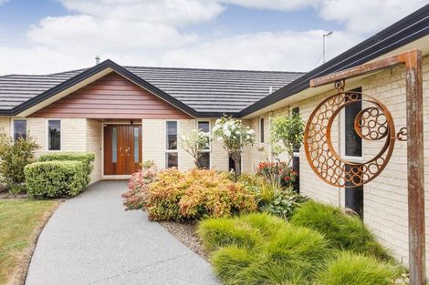 Photo of property in 3 Brooklyn Heights Drive, Kelvin Grove, Palmerston North, 4414