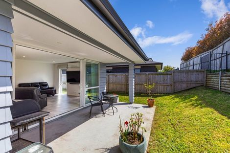 Photo of property in 36 Accolage Boulevard, Kumeu, 0810