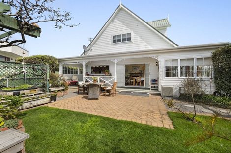 Photo of property in 3 Richmond Street, Fitzroy, New Plymouth, 4312