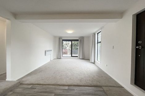 Photo of property in 338 Royal Road, Massey, Auckland, 0614