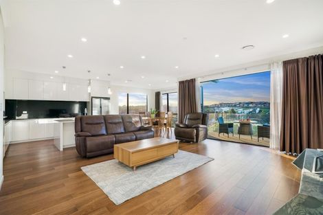 Photo of property in 6 Resolution Drive, Gulf Harbour, Whangaparaoa, 0930