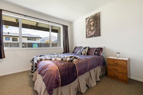 Photo of property in 1 Kelvin Place, Kelvin Heights, Queenstown, 9300