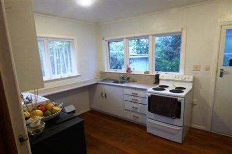 Photo of property in 1/6 Catalina Crescent, Forrest Hill, Auckland, 0620