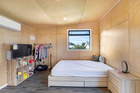 Photo of property in 19 Tongariro Street, Castlecliff, Whanganui, 4501