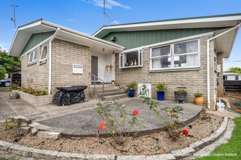 Photo of property in 30 Garden Heights Avenue, Glenview, Hamilton, 3206