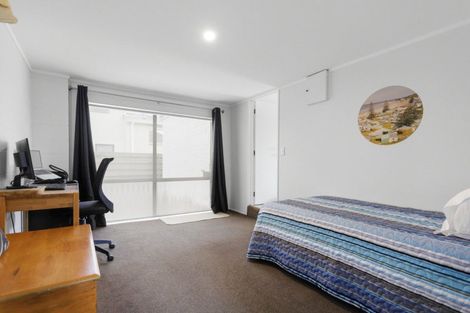 Photo of property in 3a Compton Place, Mount Maunganui, 3116