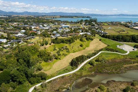 Photo of property in 11 Margaret Drive, Omokoroa, 3114