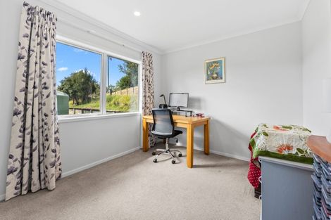 Photo of property in 3241 Paparoa-oakleigh Road, Paparoa, 0571
