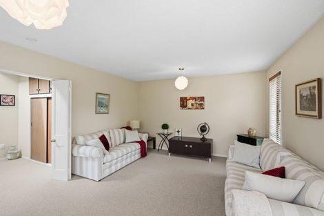 Photo of property in 2/4 Gatonby Place, Avonhead, Christchurch, 8042