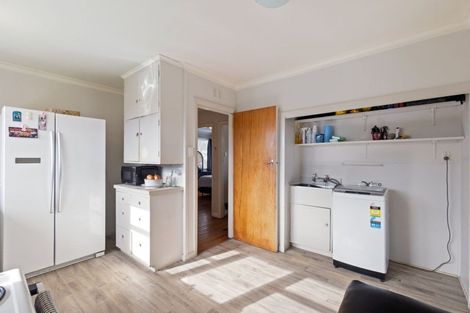 Photo of property in 1b Glen Place, Awapuni, Palmerston North, 4412