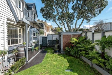 Photo of property in 19 Beach Road, Mellons Bay, Auckland, 2014