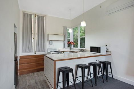 Photo of property in 15a Mortimer Terrace, Aro Valley, Wellington, 6021