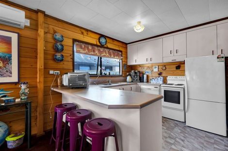 Photo of property in 4 Surrey Street, Hawera, 4610