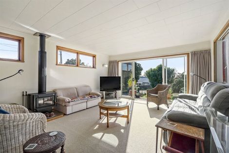 Photo of property in 25 Beatrice Avenue, Hillcrest, Auckland, 0627