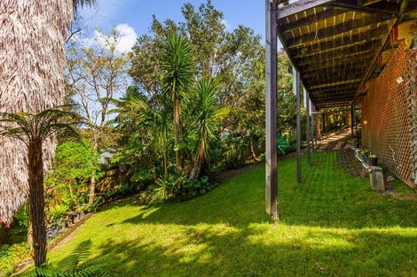 Photo of property in 1/20 Reynolds Place, Torbay, Auckland, 0630