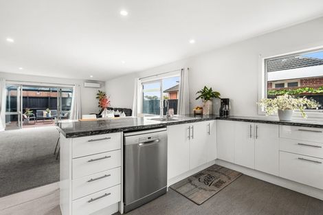 Photo of property in 12a Winnipeg Place, Wainoni, Christchurch, 8061