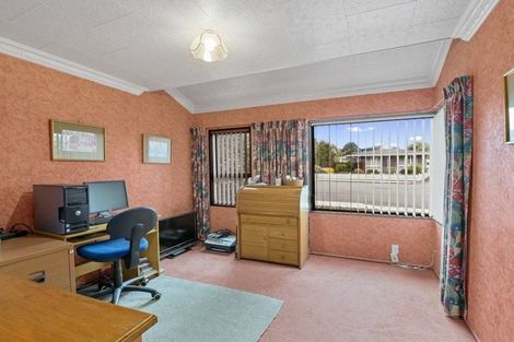 Photo of property in 16 Regal Street, Levin, 5510