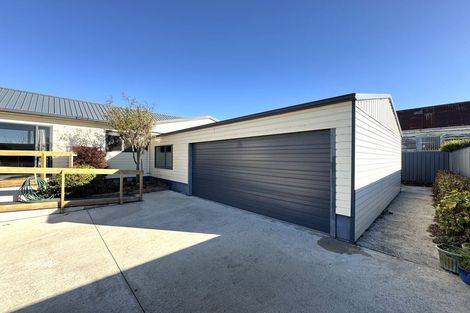Photo of property in 24 Lanark Street, Balclutha, 9230