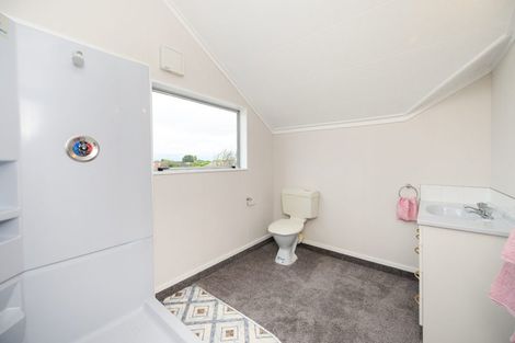 Photo of property in 42 Ihle Street, Terrace End, Palmerston North, 4410