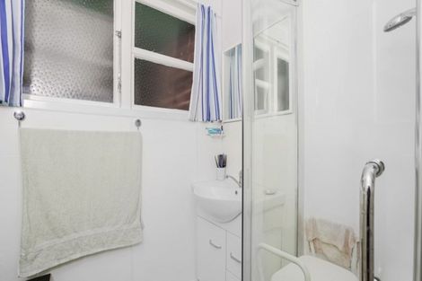 Photo of property in 4 Park Road, Western Heights, Rotorua, 3015