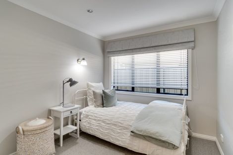 Photo of property in 29 Pinotage Drive, Greenmeadows, Napier, 4112