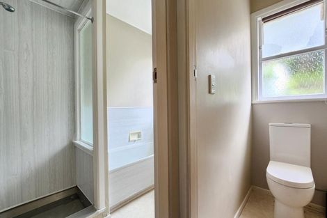 Photo of property in 10 Oriel Avenue, Tawa, Wellington, 5028