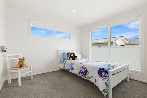 Photo of property in 127b Bruce Mclaren Road, Henderson, Auckland, 0612