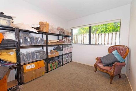 Photo of property in 8a Elcoat Avenue, Henderson, Auckland, 0612