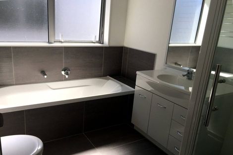 Photo of property in 15 Aviation Street, Takanini, 2112