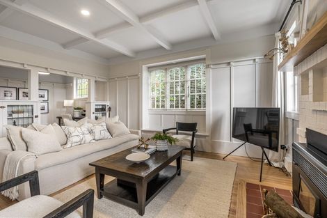 Photo of property in 5 Keystone Avenue, Mount Roskill, Auckland, 1041