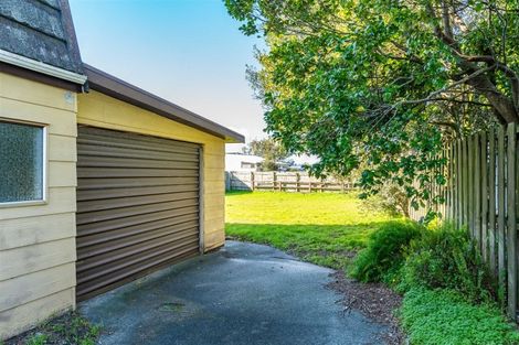 Photo of property in 37 Ruakaka Beach Road, Ruakaka, 0116