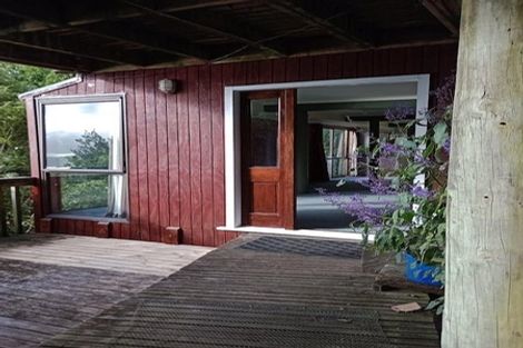 Photo of property in 321 Marine Drive, York Bay, Lower Hutt, 5013