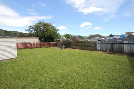 Photo of property in 90 Wilkie Crescent, Naenae, Lower Hutt, 5011