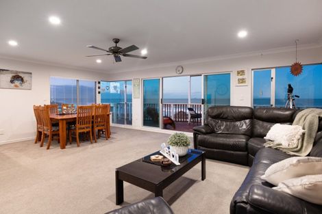 Photo of property in 65 Pukehina Parade, Pukehina, Te Puke, 3189