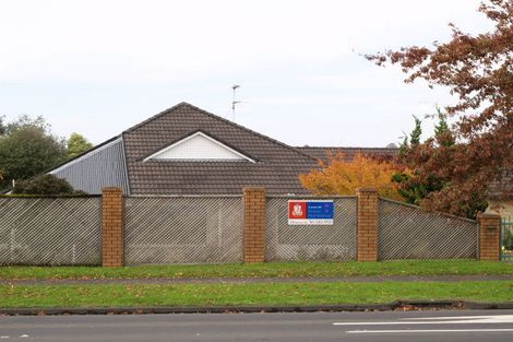 Photo of property in 256 Botany Road, Golflands, Auckland, 2013