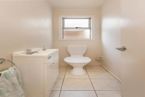 Photo of property in 1a Cecil Road, Tawa, Wellington, 5028