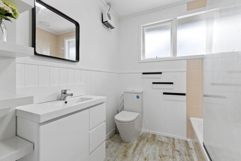 Photo of property in 8 Karaka Road, Whenuapai, Auckland, 0618