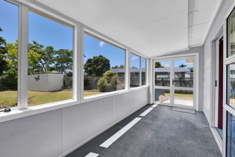 Photo of property in 80 Parris Street, Waitara, 4320