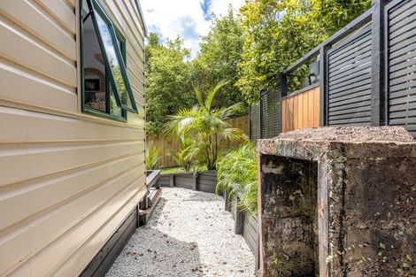 Photo of property in 12 Okoka Road, Omiha, Waiheke Island, 1081