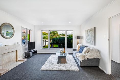 Photo of property in 2/32 Kereru Street, Henderson, Auckland, 0612