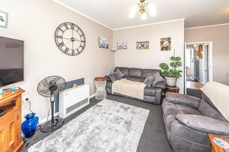 Photo of property in 27 Roberts Avenue, Aramoho, Whanganui, 4500