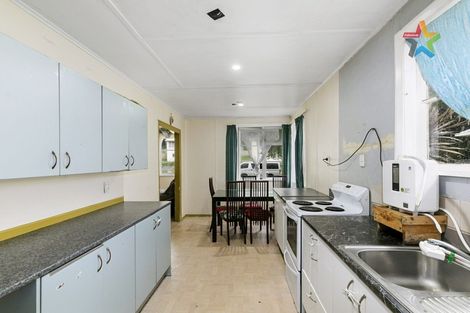 Photo of property in 133 George Street, Stokes Valley, Lower Hutt, 5019