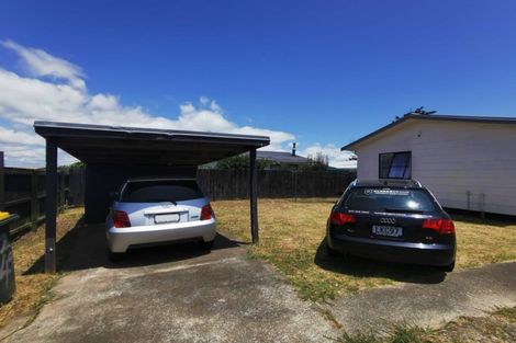 Photo of property in 2/49 Templeton Place, Clendon Park, Auckland, 2103