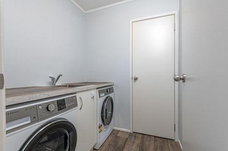 Photo of property in 4 John F Kennedy Drive, Milson, Palmerston North, 4414