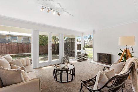 Photo of property in 11 Waratah Street, Avondale, Christchurch, 8061
