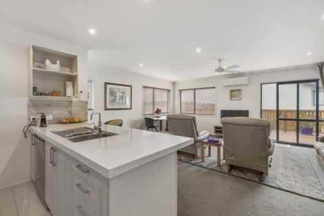 Photo of property in 21 Discovery Drive, Gulf Harbour, Whangaparaoa, 0930